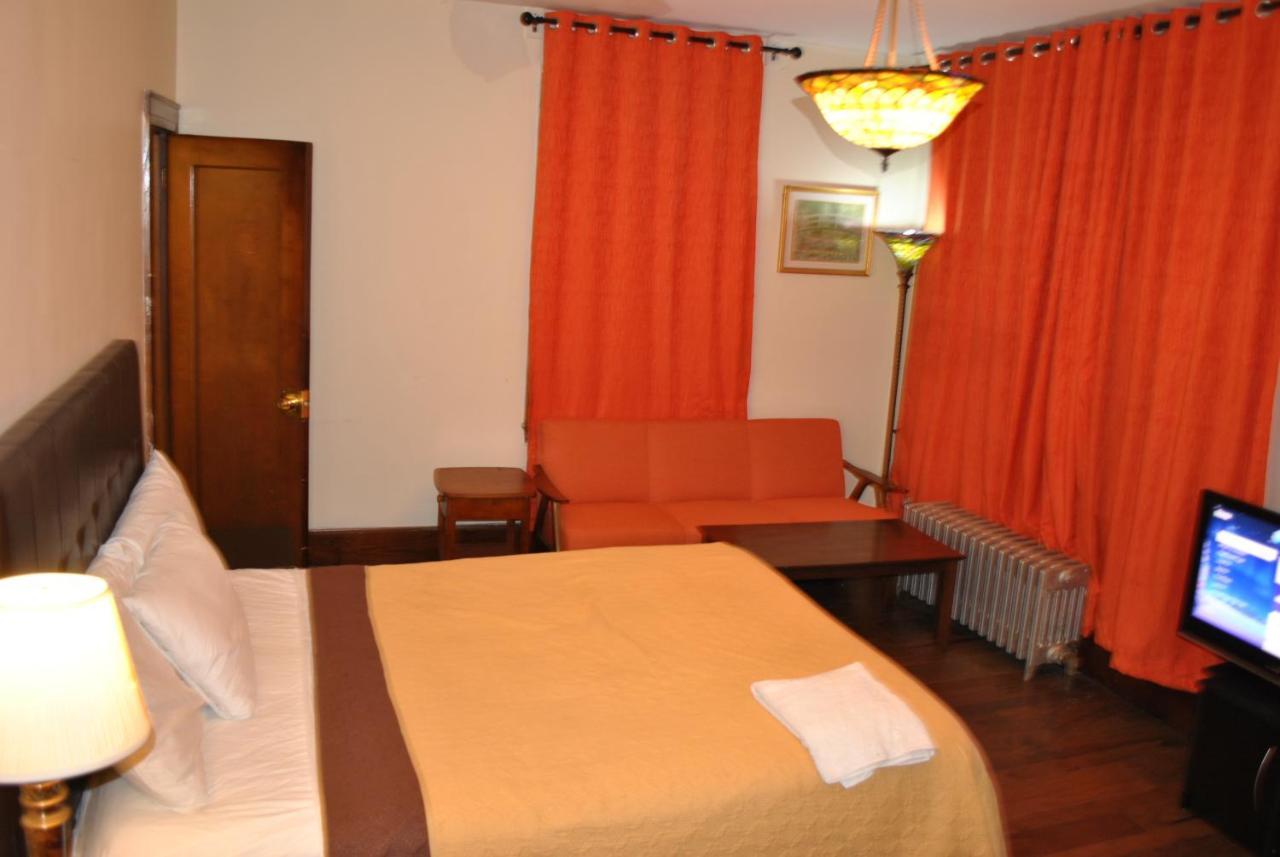 Ewr Airport Multilevel Guest House Room With 2-3 Beds Нюарк Екстериор снимка