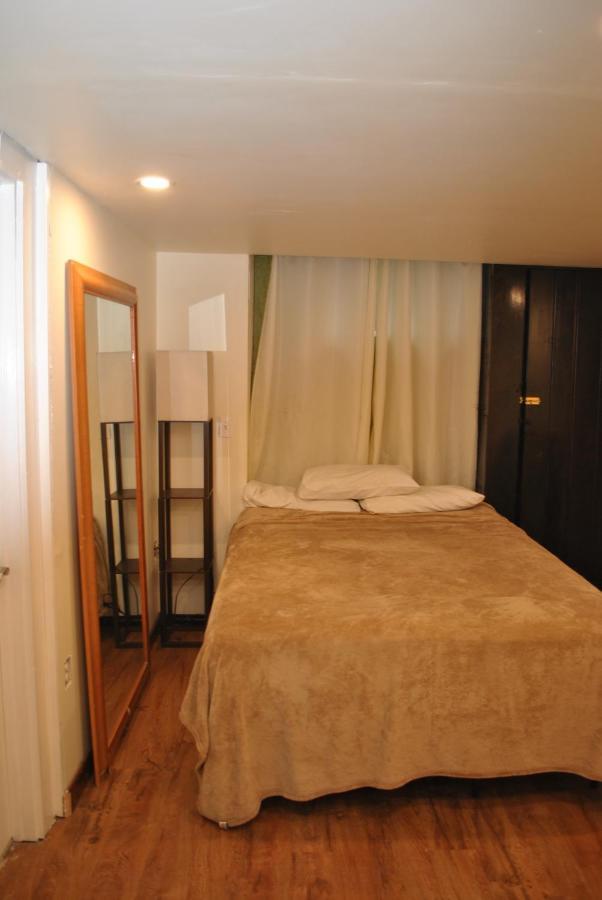 Ewr Airport Multilevel Guest House Room With 2-3 Beds Нюарк Екстериор снимка