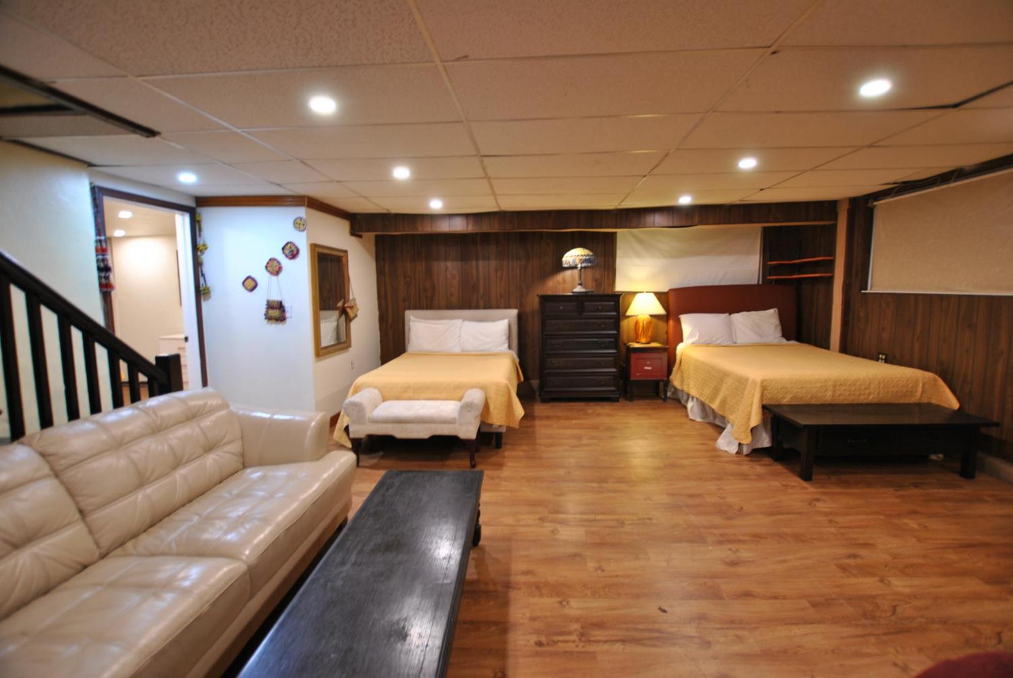 Ewr Airport Multilevel Guest House Room With 2-3 Beds Нюарк Екстериор снимка