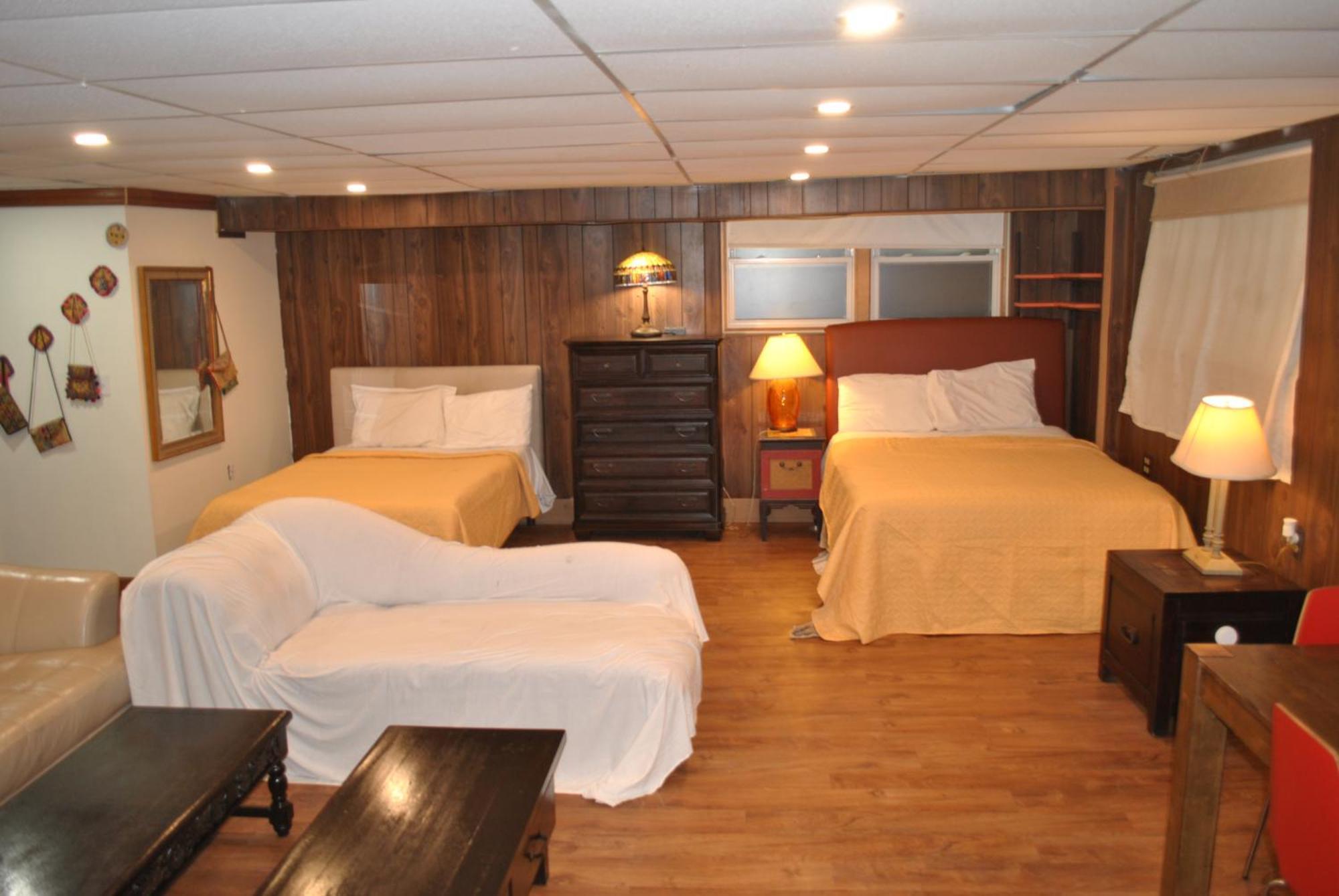 Ewr Airport Multilevel Guest House Room With 2-3 Beds Нюарк Екстериор снимка